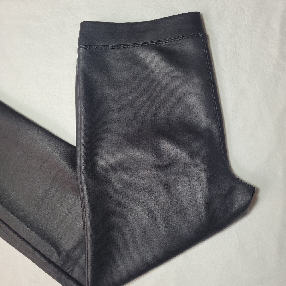 Express Faux Leather Leggings - Picture 7 of 7